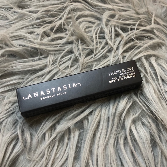 ANASTASIA BEVERLY HILLS LIQUID GLOW - Picture 2 of 4
